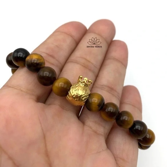 Tiger's Eye Gemstone Lion Stretch Bracelet - Picture 5 of 5